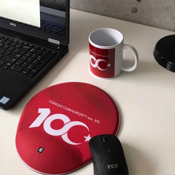 Cumhuriyetin 100 Yılı temalı mouse pad ve kupa kurumsal hediye seti
